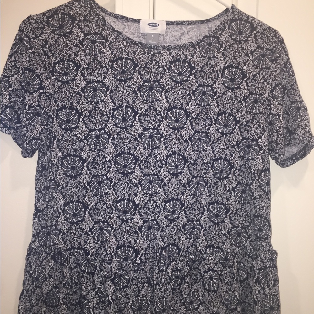 Old navy top size small